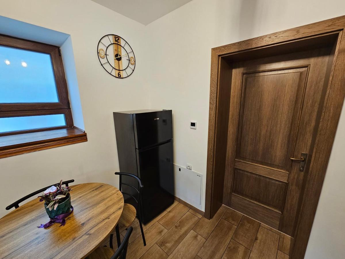 Arbor Inn Брашов Екстериор снимка