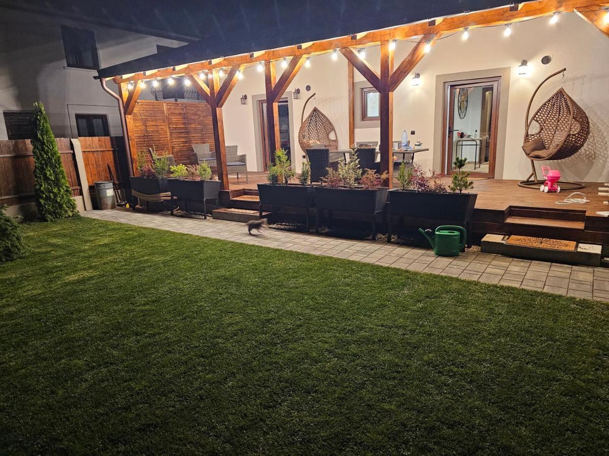 Arbor Inn Брашов Екстериор снимка
